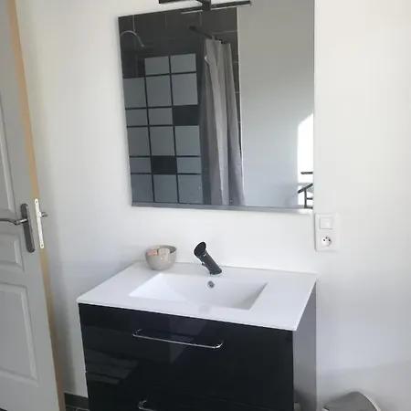 Della بيت للعطل *